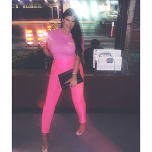 Meet your Posher, Justine